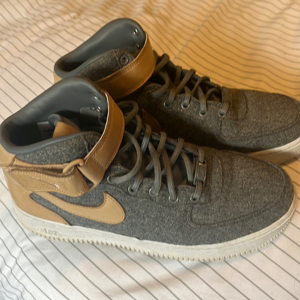 Nike Air Force 1 mid Wool and Leather VGUC sz 9.5 womens
